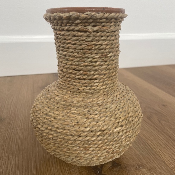 Hand woven Seagrass Clay/Terracota Vase, 9” - Picture 1 of 11